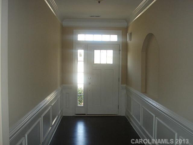 417 Knothole Ln, Charlotte, NC 28214 photo 3