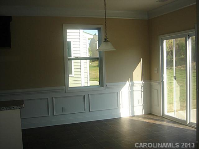417 Knothole Ln, Charlotte, NC 28214 photo 6