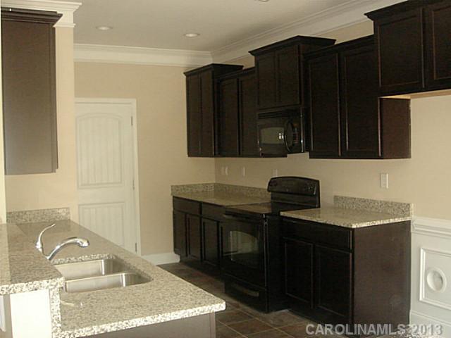 417 Knothole Ln, Charlotte, NC 28214 photo 7