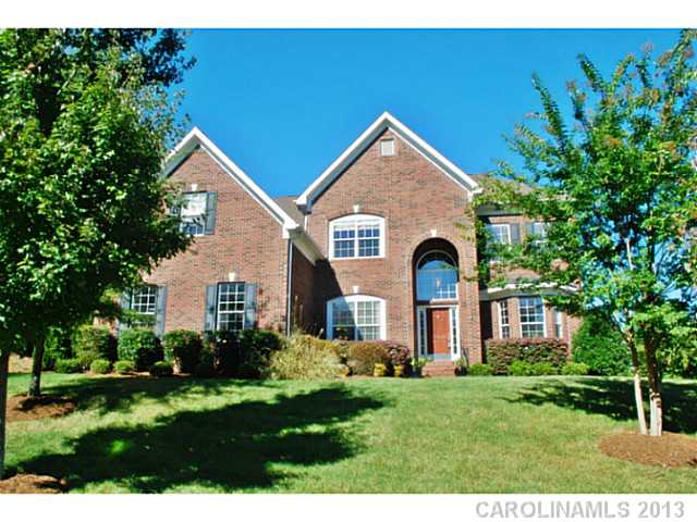 740 Fairway Point Dr, Tega Cay, SC 29708 photo 1
