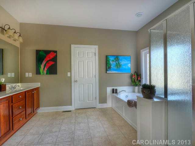 740 Fairway Point Dr, Tega Cay, SC 29708 photo 9
