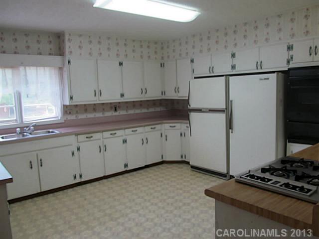 601 Ruby Ln, Gastonia, NC 28054 photo 2