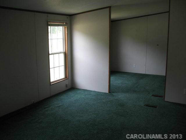 145 Cornwall Rd, Harmony, NC 28634 photo 2