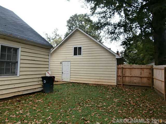 21408 Hickory St, Cornelius, NC 28031 photo 2