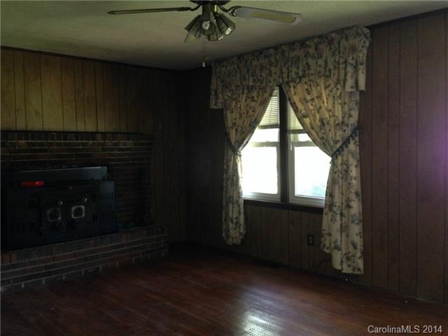 433 Valley St, Stanley, NC 28164 photo 2