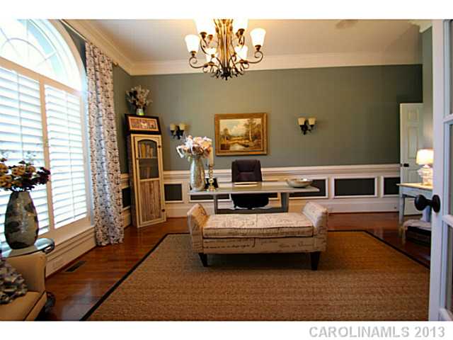 19906 River Falls Dr, Davidson, NC 28036 photo 6