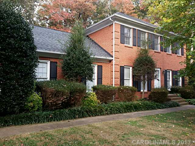 2409 Fox Hunt Dr, Monroe, NC 28110 photo 2