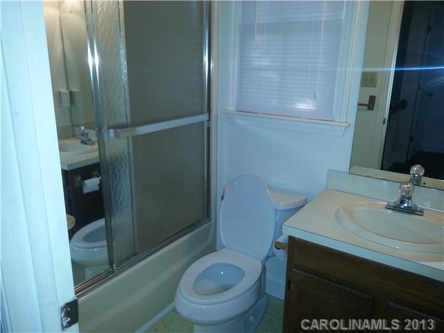 2409 Fox Hunt Dr, Monroe, NC 28110 photo 9
