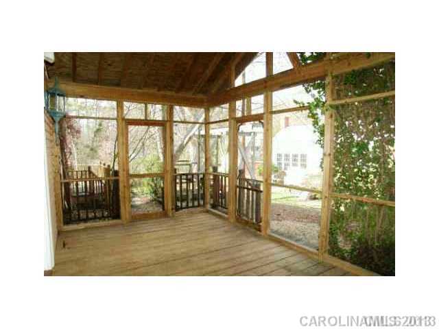 226 S Thompson St, Davidson, NC 28036 photo 2