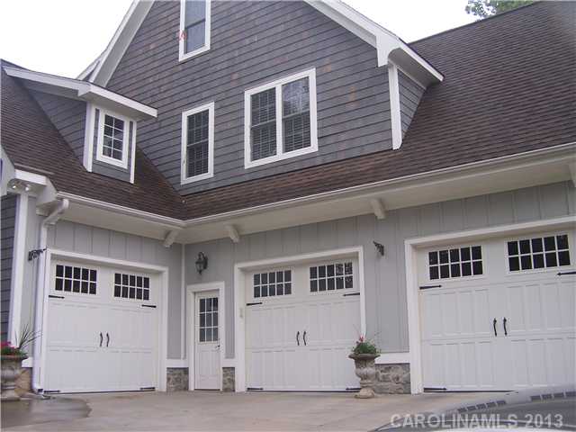 6275 Fox Chase Dr, Davidson, NC 28036 photo 2