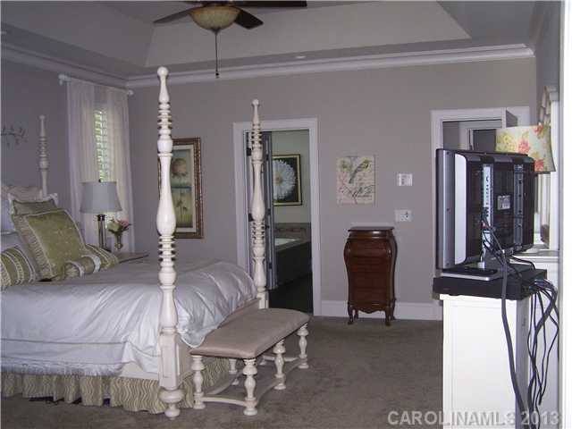 6275 Fox Chase Dr, Davidson, NC 28036 photo 5