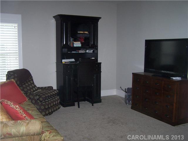 6275 Fox Chase Dr, Davidson, NC 28036 photo 11