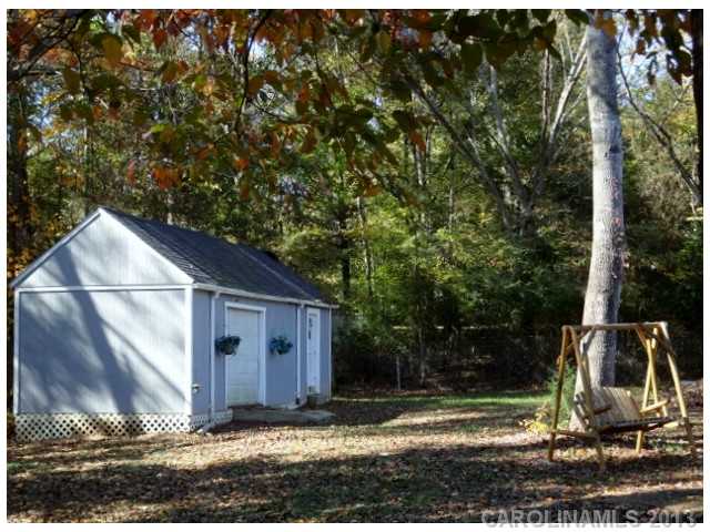 285 Cross Rd, Clover, SC 29710 photo 3