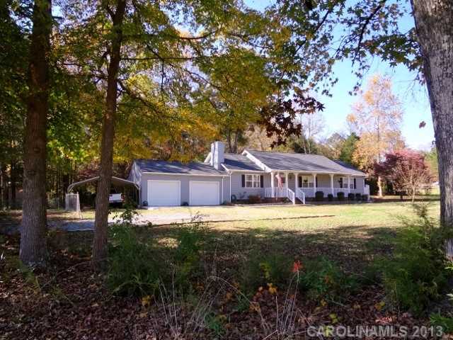 285 Cross Rd, Clover, SC 29710 photo 2