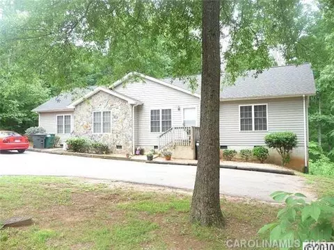331 E I St, Newton, NC 28658 photo 1