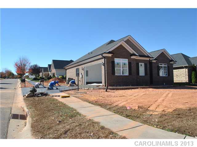 302 Wendover Dr, Locust, NC 28097 photo 2