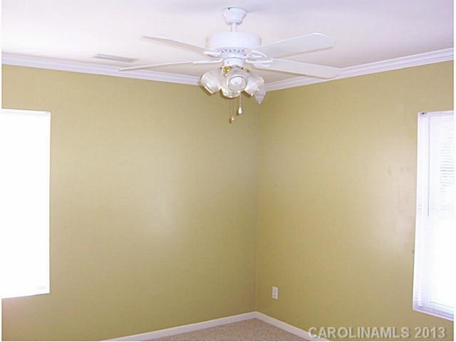 157 Chief Thomas Rd, Harmony, NC 28634 photo 8