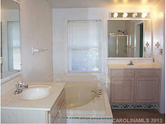 157 Chief Thomas Rd, Harmony, NC 28634 photo 12