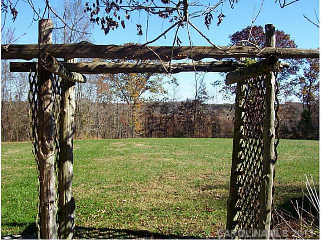 157 Chief Thomas Rd, Harmony, NC 28634 photo 7