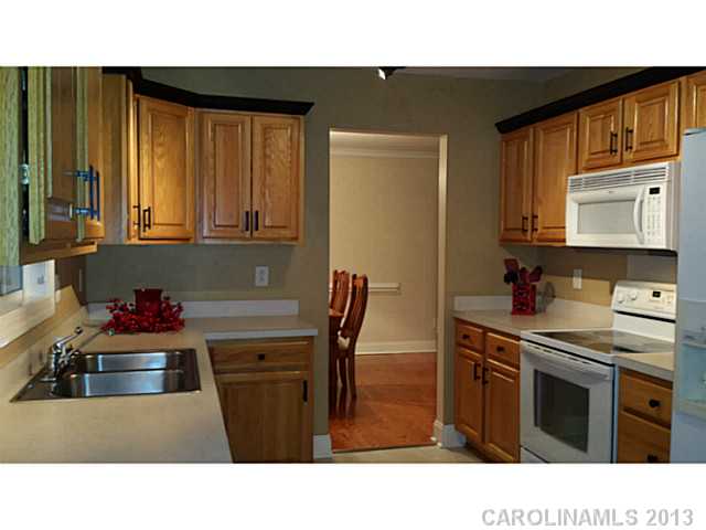 1300 Reflections Dr, Monroe, NC 28112 photo 2