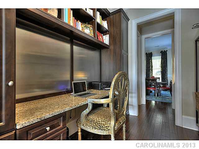 17511 Robbins Ridge Rd, Cornelius, NC 28031 photo 9