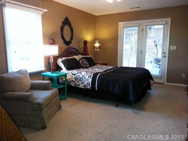 146 Villa Ln, Davidson, NC 28036 photo 8