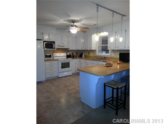 146 Villa Ln, Davidson, NC 28036 photo 4