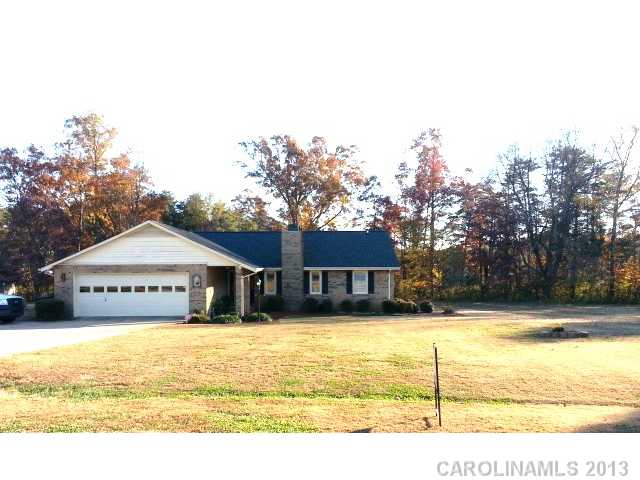 146 Villa Ln, Davidson, NC 28036 photo 1