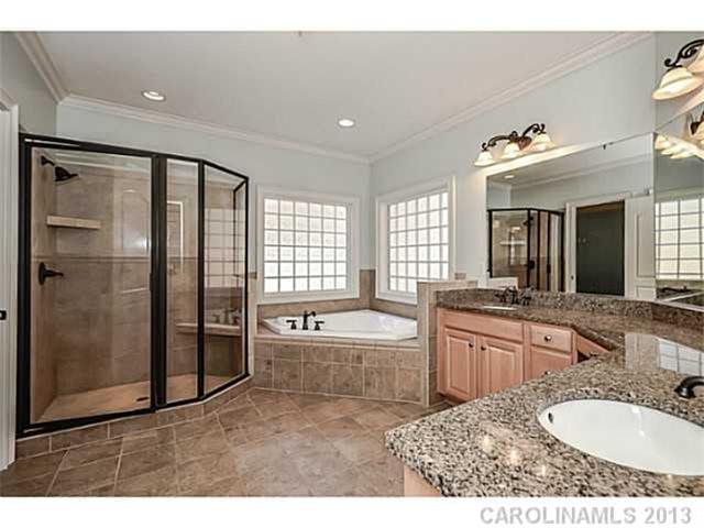 6317 Fox Chase Dr, Davidson, NC 28036 photo 6