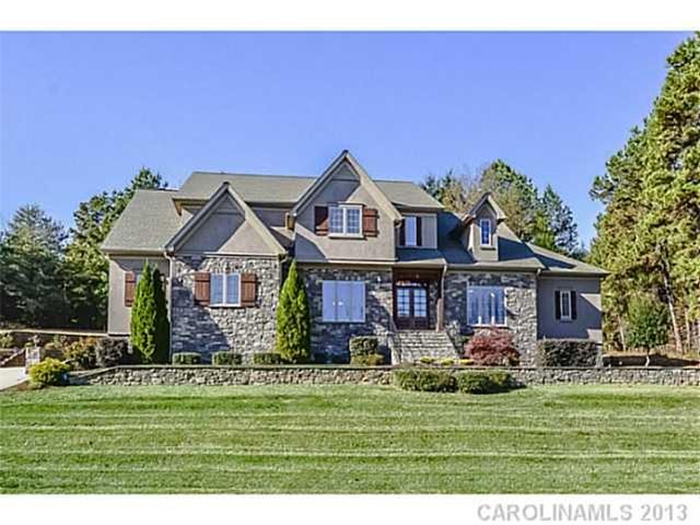 6317 Fox Chase Dr, Davidson, NC 28036 photo 1