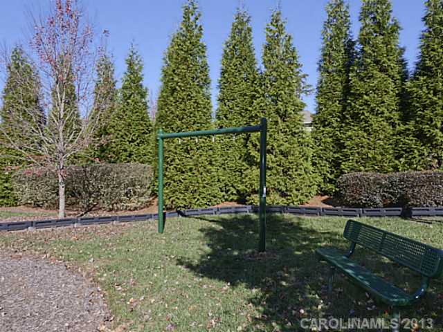 17135 Lake Path Dr, Cornelius, NC 28031 photo 16