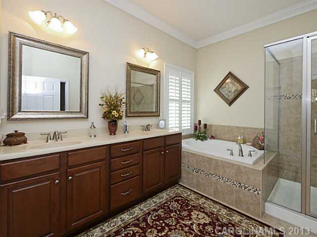 17135 Lake Path Dr, Cornelius, NC 28031 photo 12
