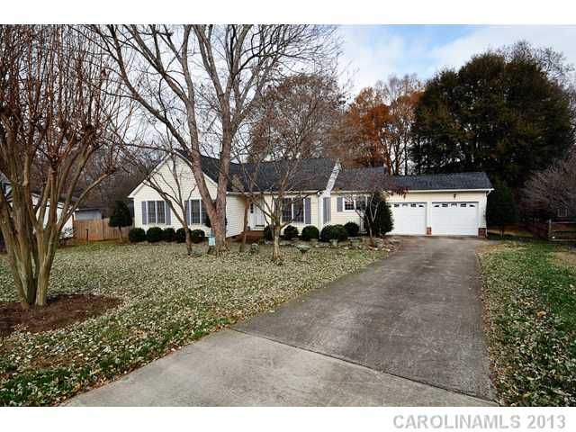 6511 Patchwork Cir, Charlotte, NC 28270 photo 1