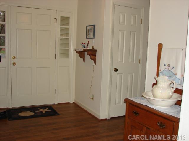 6511 Patchwork Cir, Charlotte, NC 28270 photo 2