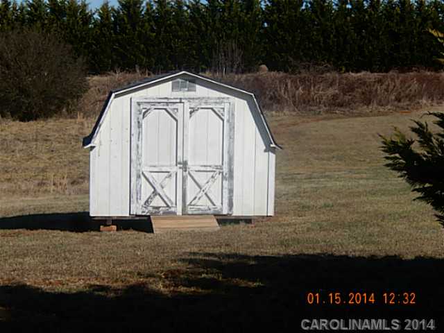 3416 Tyringham Dr, Crouse, NC 28033 photo 3
