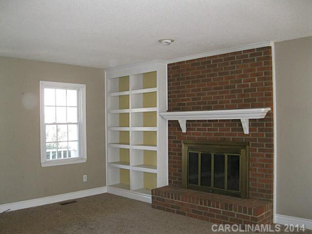6740 Castleton Dr, Clemmons, NC 27012 photo 3