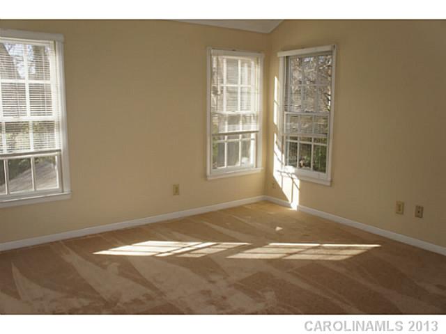 9542 Arborview Ct, Charlotte, NC 28269 photo 10