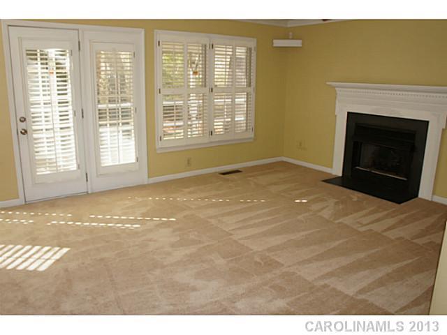 9542 Arborview Ct, Charlotte, NC 28269 photo 7