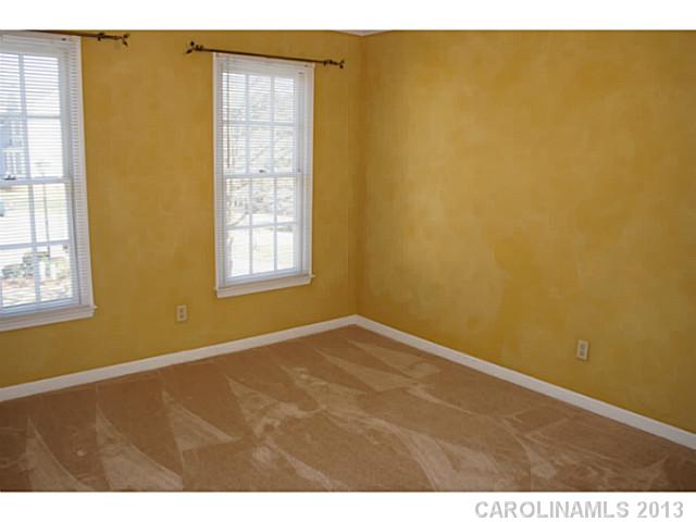 9542 Arborview Ct, Charlotte, NC 28269 photo 12