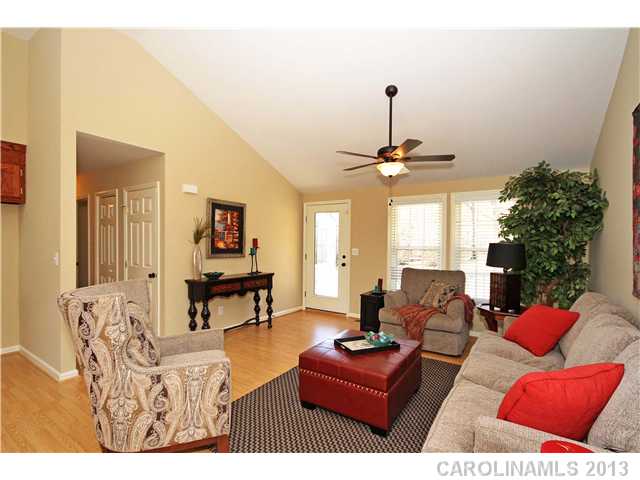 109 Boyd St, Stanley, NC 28164 photo 2