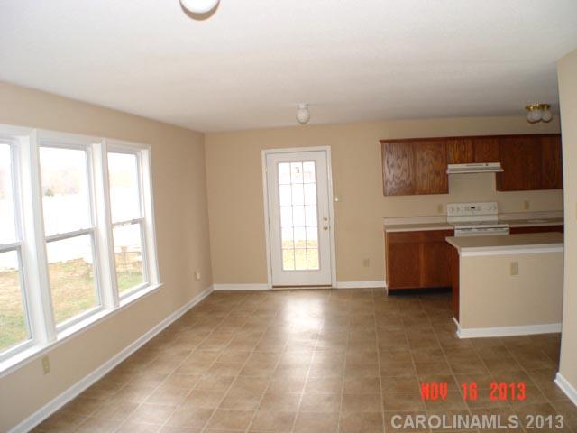 875 Sinclair Dr, Monroe, NC 28112 photo 4