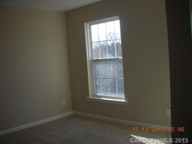 427 Clearbrook Rd, Matthews, NC 28105 photo 8