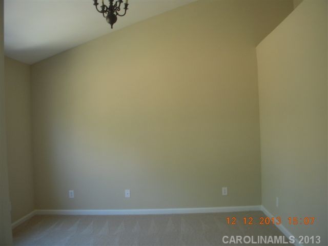 427 Clearbrook Rd, Matthews, NC 28105 photo 5
