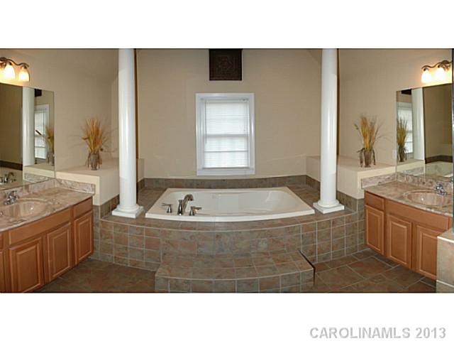 6698 Maple Spring Ct, Denver, NC 28037 photo 9