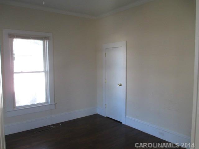 306 E 11th St, Kannapolis, NC 28083 photo 4