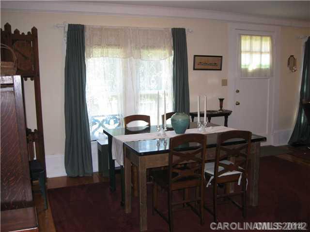 114 Knox St, Clover, SC 29710 photo 2