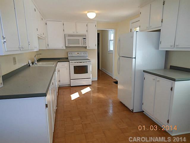 114 Knox St, Clover, SC 29710 photo 6