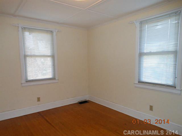 114 Knox St, Clover, SC 29710 photo 8