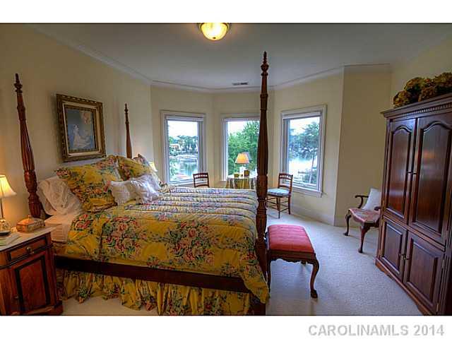 18310 Town Harbour Rd, Cornelius, NC 28031 photo 11
