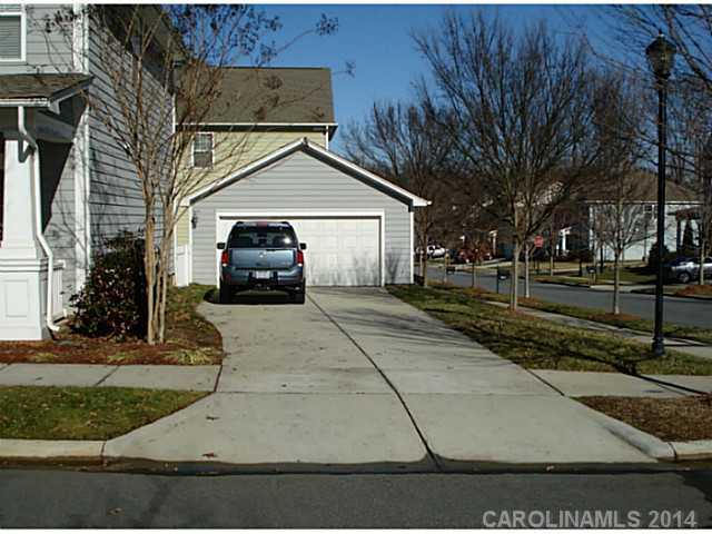 17751 N Shore Cir, Cornelius, NC 28031 photo 3